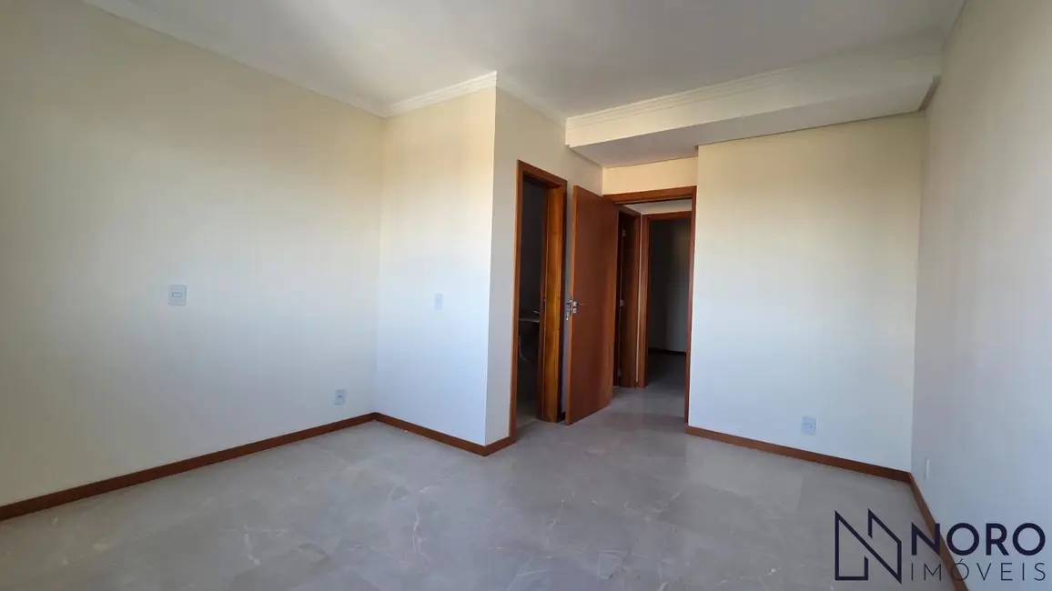 Apartamento com 3 quartos à venda, 151m2 em Nonoai, Santa Maria - RS - imagem 5 Foto 5 de Apartamento com 3 quartos à venda, 151m2 em Nonoai, Santa Maria - RS