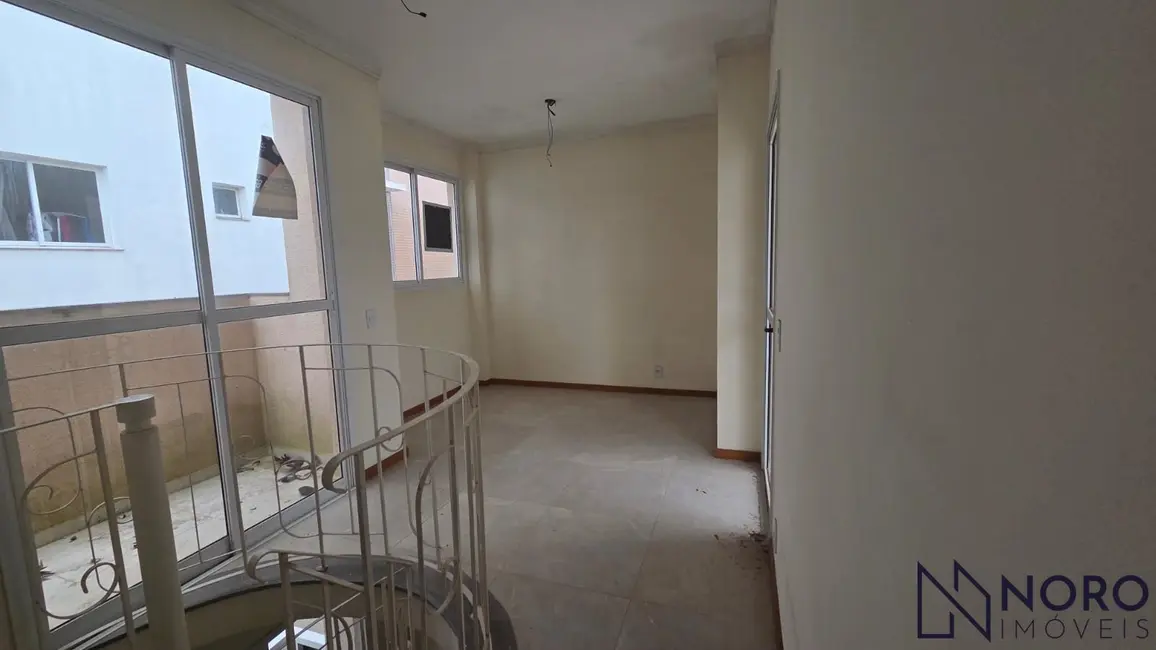 Apartamento com 2 quartos à venda, 119m2 em Nonoai, Santa Maria - RS - imagem 6 Foto 6 de Apartamento com 2 quartos à venda, 119m2 em Nonoai, Santa Maria - RS