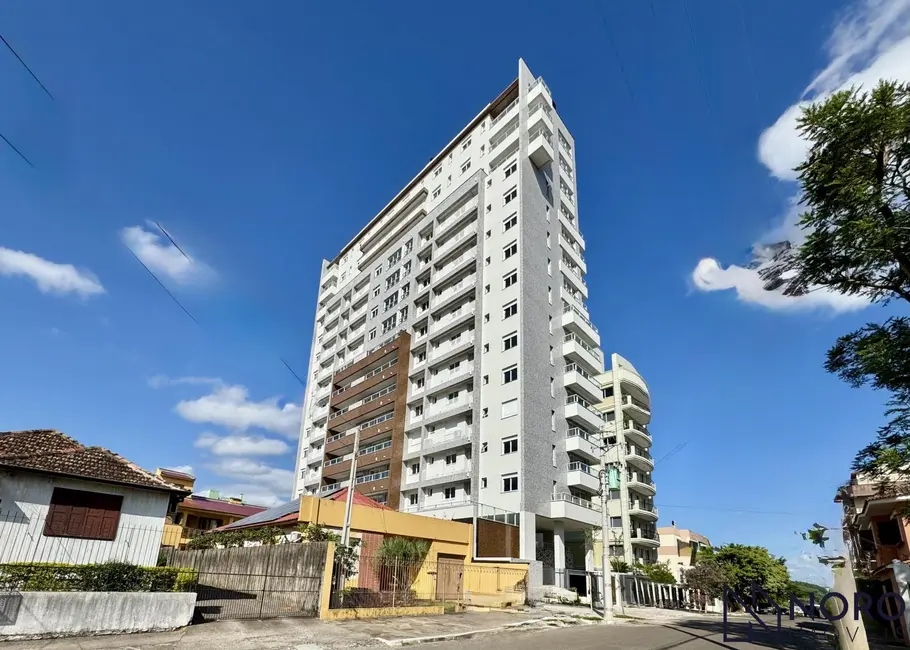Foto 2 de Apartamento com 3 quartos à venda, 156m2 em Nossa Senhora de Lourdes, Santa Maria - RS