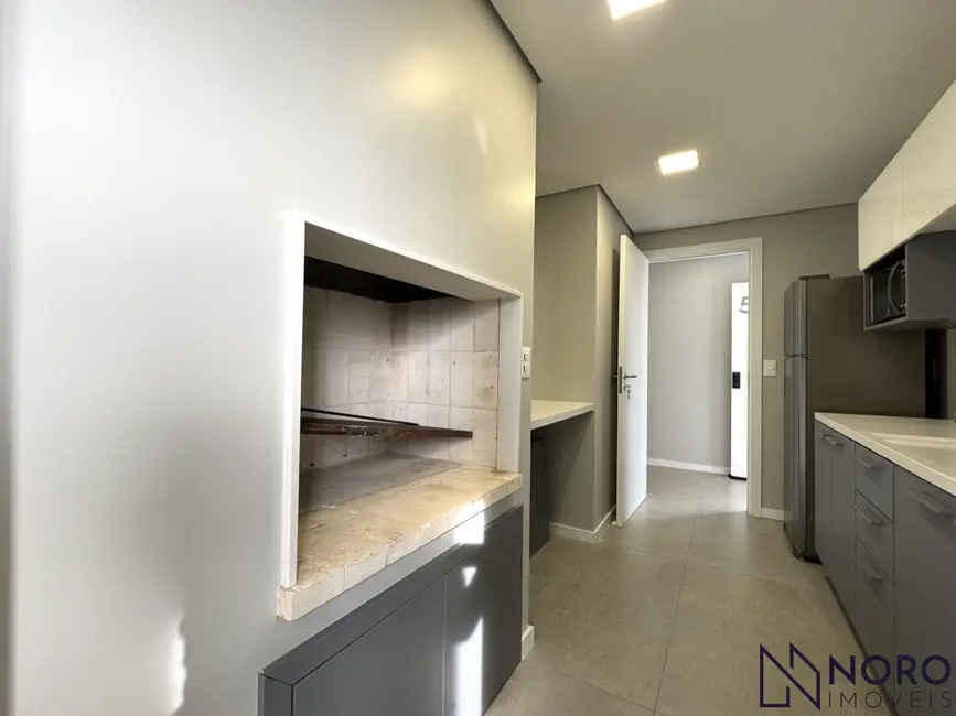 Foto 6 de Apartamento com 3 quartos à venda, 100m2 em Nossa Senhora de Fátima, Santa Maria - RS