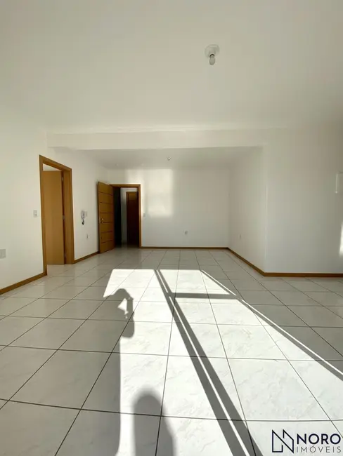 Foto 9 de Apartamento com 2 quartos para alugar, 140m2 em Nonoai, Santa Maria - RS