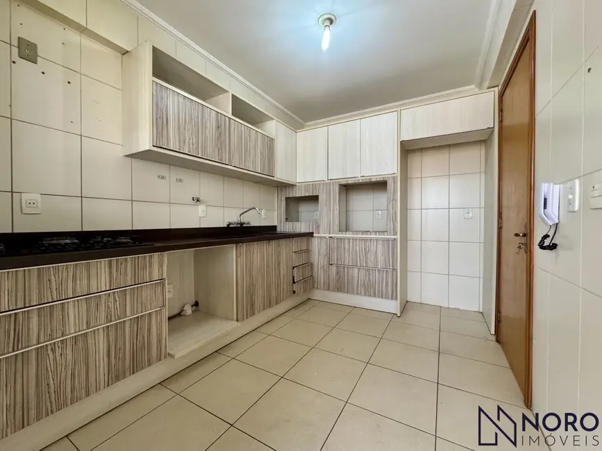 Foto 8 de Apartamento com 2 quartos para alugar, 97m2 em Bonfim, Santa Maria - RS