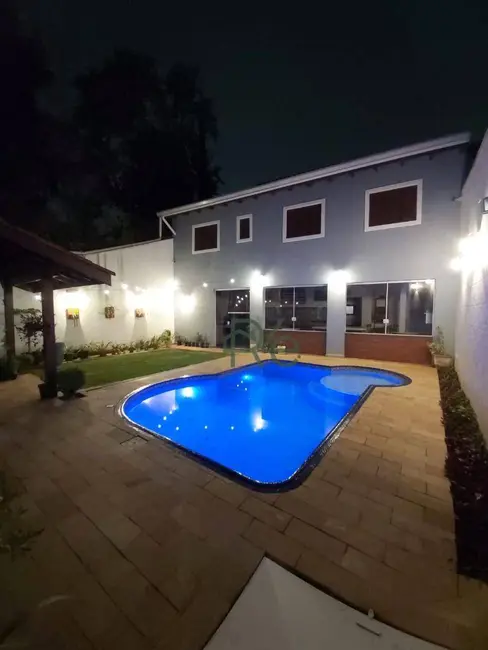 Foto 1 de Sobrado com 5 quartos à venda, 348m2 em Jardim Ana Estela, Carapicuiba - SP