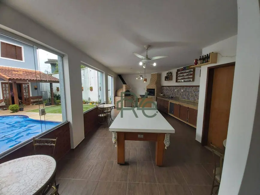 Sobrado com 5 quartos à venda, 348m2 em Jardim Ana Estela, Carapicuiba - SP - imagem 7 Foto 7 de Sobrado com 5 quartos à venda, 348m2 em Jardim Ana Estela, Carapicuiba - SP