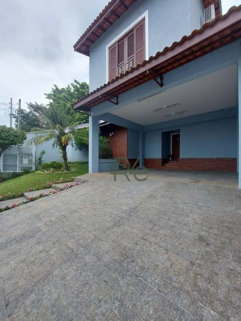 Sobrado com 5 quartos à venda, 348m2 em Jardim Ana Estela, Carapicuiba - SP - imagem 3 Foto 3 de Sobrado com 5 quartos à venda, 348m2 em Jardim Ana Estela, Carapicuiba - SP
