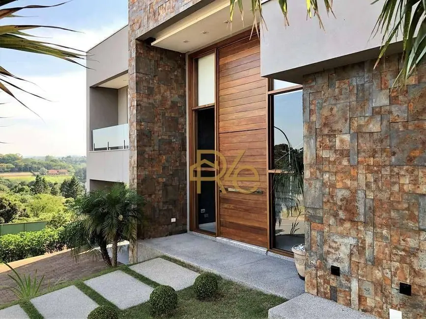 Casa de Condomínio com 5 quartos à venda, 593m2 em Chácara dos Lagos, Carapicuiba - SP - imagem 3 Foto 3 de Casa de Condomínio com 5 quartos à venda, 593m2 em Chácara dos Lagos, Carapicuiba - SP
