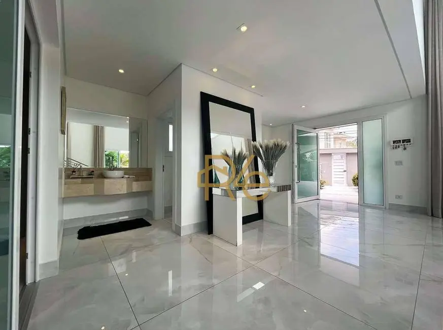 Casa de Condomínio com 4 quartos à venda, 1144m2 em Jardim São Paulo II, Cotia - SP - imagem 5 Foto 5 de Casa de Condomínio com 4 quartos à venda, 1144m2 em Jardim São Paulo II, Cotia - SP