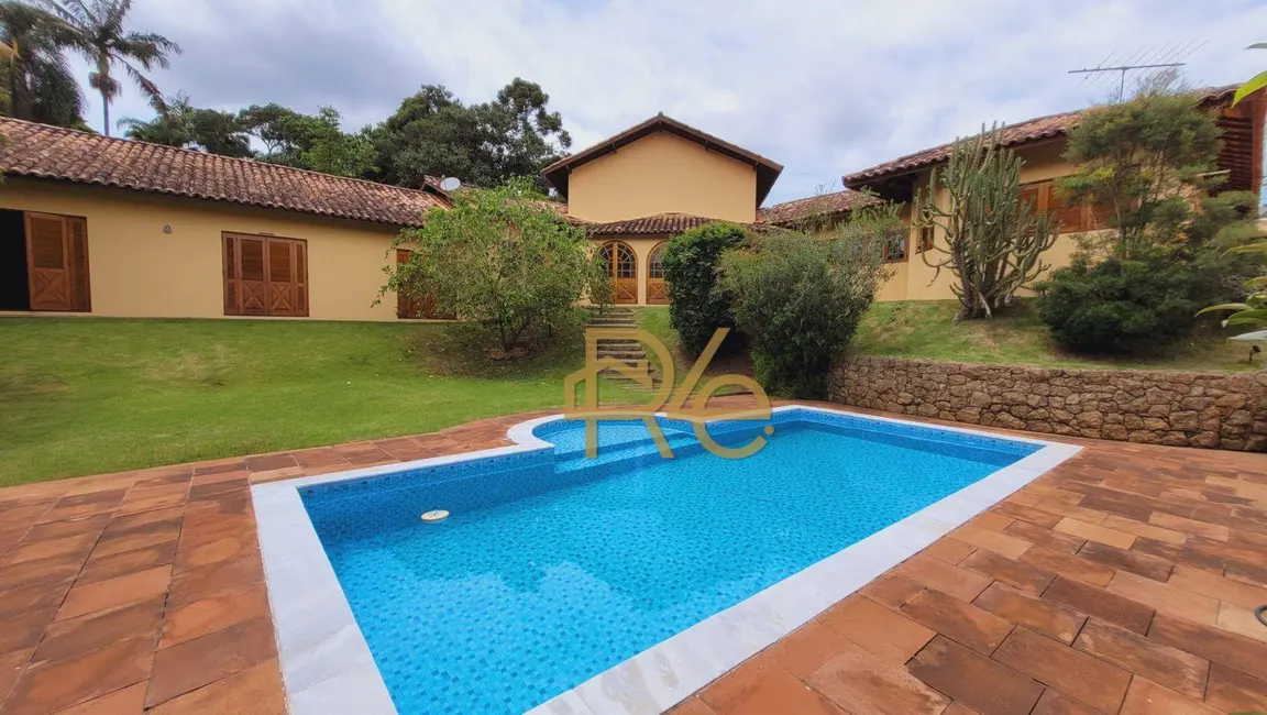 Foto 1 de Casa de Condomínio com 3 quartos à venda, 1300m2 em Carapicuiba - SP