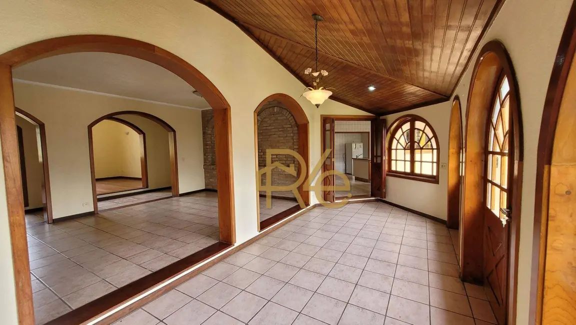 Casa de Condomínio com 3 quartos à venda, 1300m2 em Carapicuiba - SP - imagem 8 Foto 8 de Casa de Condomínio com 3 quartos à venda, 1300m2 em Carapicuiba - SP