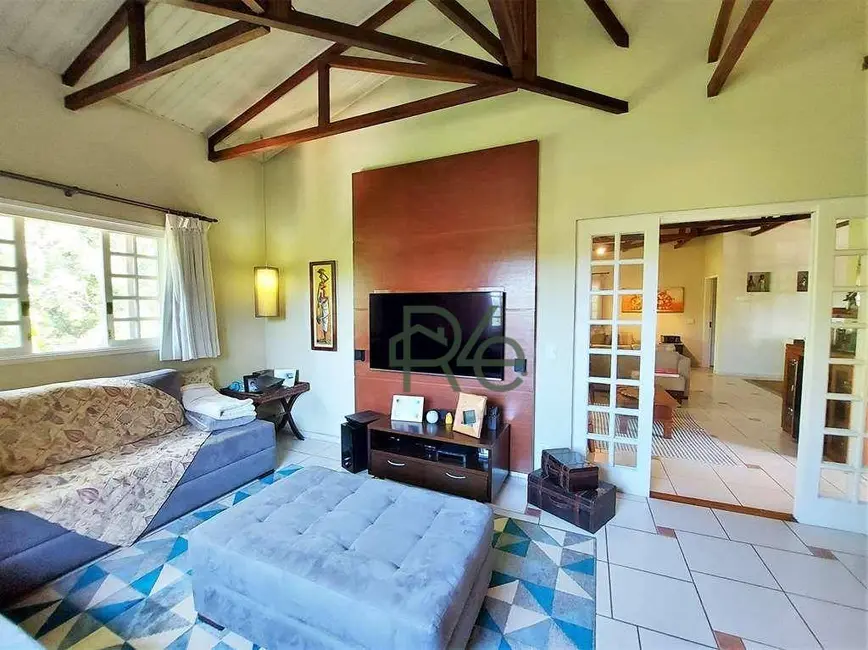 Casa com 5 quartos à venda, 1087m2 em Palos Verdes, Carapicuiba - SP - imagem 6 Foto 6 de Casa com 5 quartos à venda, 1087m2 em Palos Verdes, Carapicuiba - SP