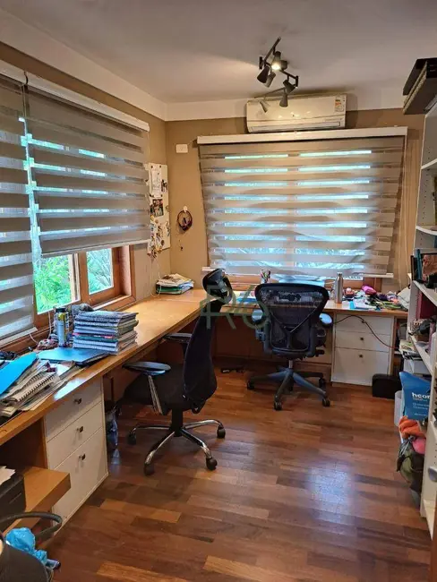 Casa de Condomínio com 3 quartos à venda, 529m2 em Carapicuiba - SP - imagem 4 Foto 4 de Casa de Condomínio com 3 quartos à venda, 529m2 em Carapicuiba - SP
