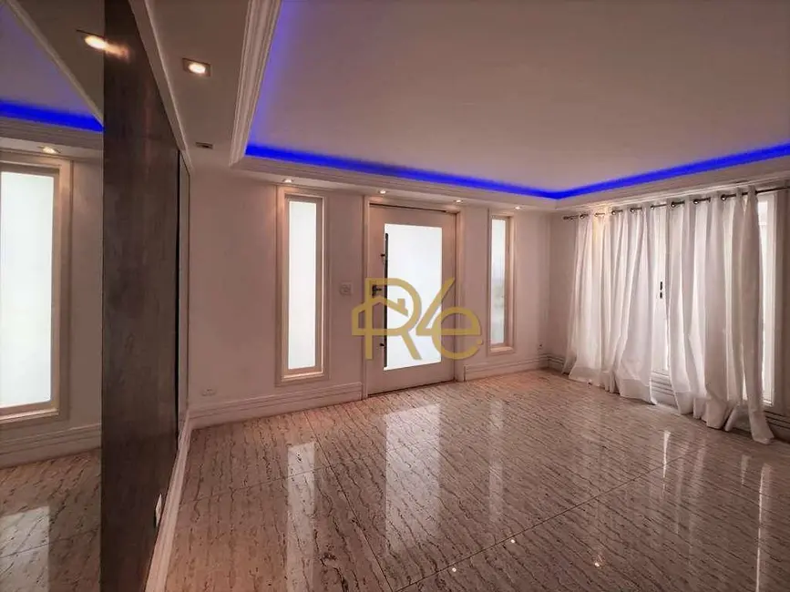 Casa de Condomínio com 4 quartos à venda, 362m2 em São Paulo II, Cotia - SP - imagem 6 Foto 6 de Casa de Condomínio com 4 quartos à venda, 362m2 em São Paulo II, Cotia - SP