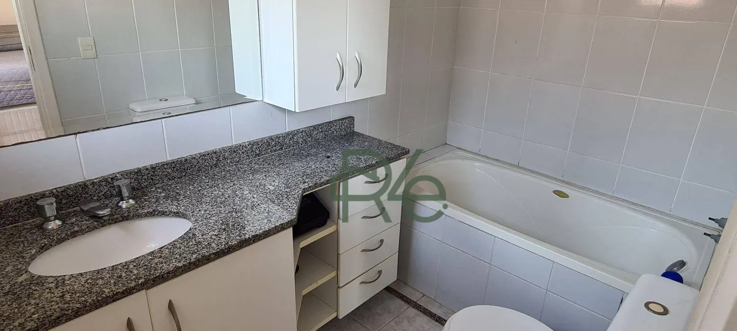 Casa de Condomínio com 3 quartos à venda, 200m2 em Granja Viana, Cotia - SP - imagem 6 Foto 6 de Casa de Condomínio com 3 quartos à venda, 200m2 em Granja Viana, Cotia - SP