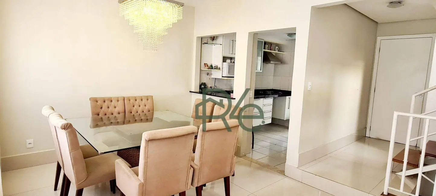Foto 2 de Casa de Condomínio com 3 quartos à venda, 200m2 em Granja Viana, Cotia - SP
