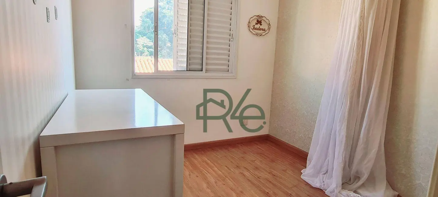 Casa de Condomínio com 3 quartos à venda, 200m2 em Granja Viana, Cotia - SP - imagem 4 Foto 4 de Casa de Condomínio com 3 quartos à venda, 200m2 em Granja Viana, Cotia - SP