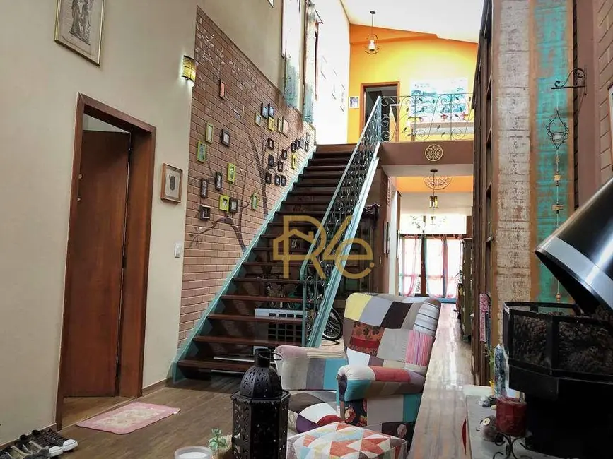 Casa de Condomínio com 5 quartos à venda, 560m2 em Jardim do Golf I, Jandira - SP - imagem 5 Foto 5 de Casa de Condomínio com 5 quartos à venda, 560m2 em Jardim do Golf I, Jandira - SP