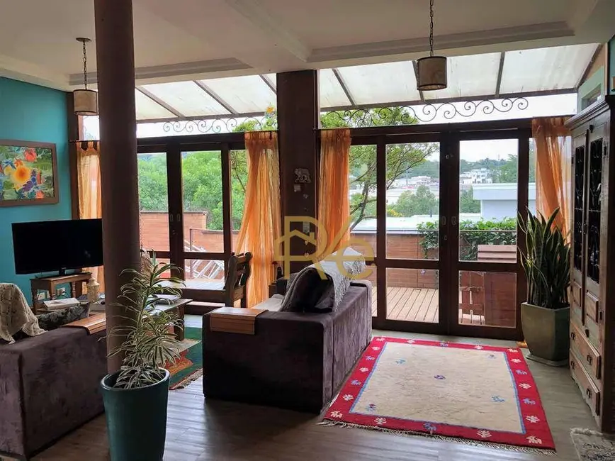 Casa de Condomínio com 5 quartos à venda, 560m2 em Jardim do Golf I, Jandira - SP - imagem 9 Foto 9 de Casa de Condomínio com 5 quartos à venda, 560m2 em Jardim do Golf I, Jandira - SP