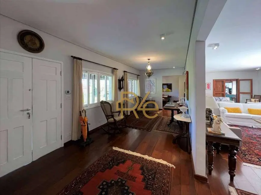 Casa de Condomínio com 5 quartos à venda, 1848m2 em Granja Viana, Cotia - SP - imagem 9 Foto 9 de Casa de Condomínio com 5 quartos à venda, 1848m2 em Granja Viana, Cotia - SP