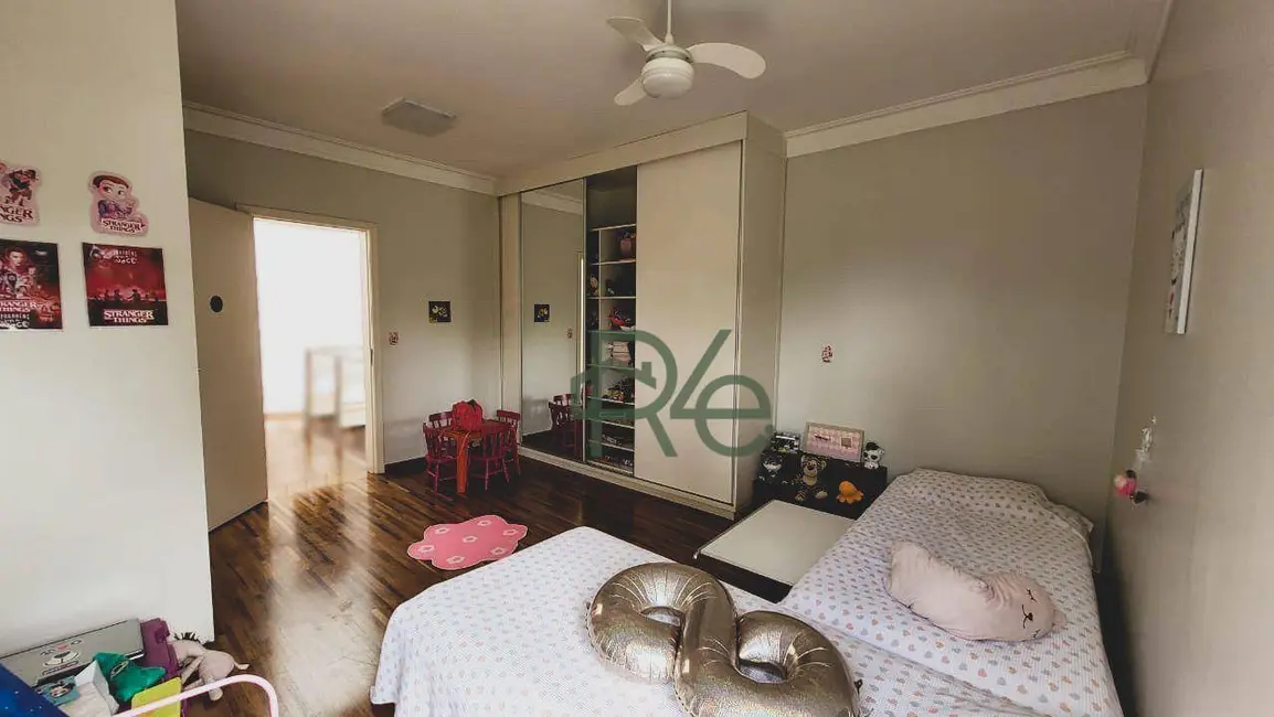 Foto 2 de Casa de Condomínio com 3 quartos à venda, 850m2 em Jardim São Vicente, Cotia - SP