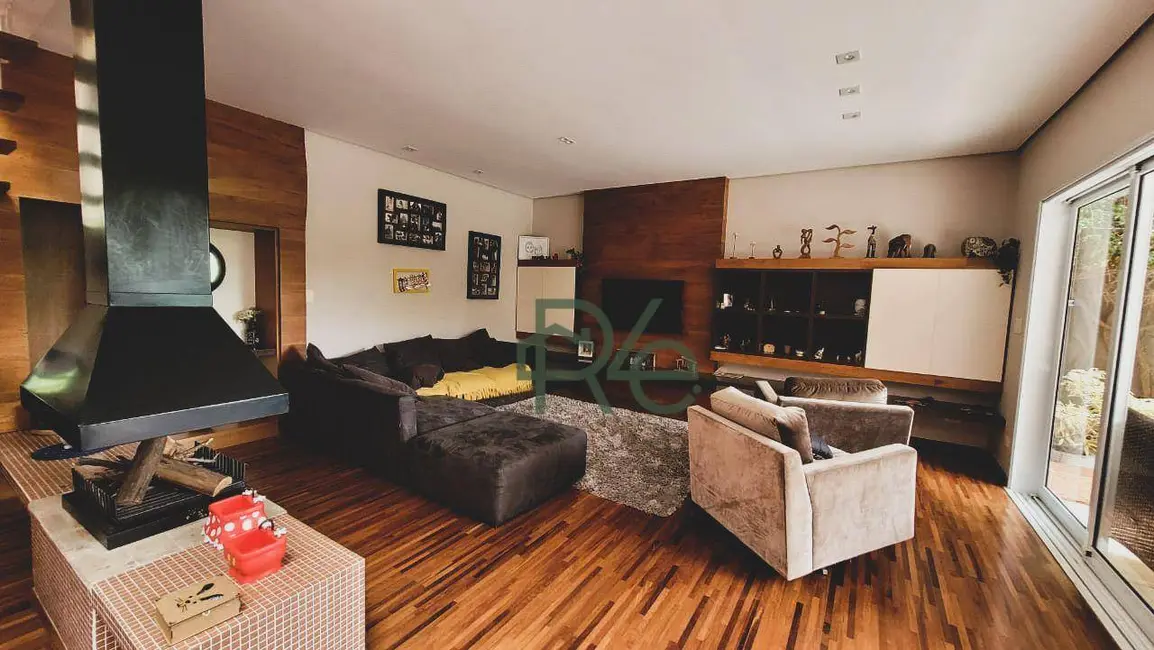 Foto 4 de Casa de Condomínio com 3 quartos à venda, 850m2 em Jardim São Vicente, Cotia - SP