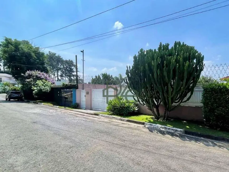 Foto 2 de Casa de Condomínio com 3 quartos à venda, 947m2 em Chácara das Paineiras, Carapicuiba - SP
