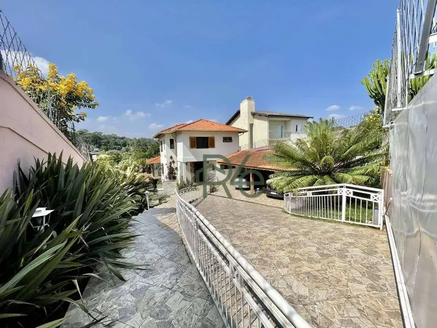 Casa de Condomínio com 3 quartos à venda, 947m2 em Chácara das Paineiras, Carapicuiba - SP - imagem 4 Foto 4 de Casa de Condomínio com 3 quartos à venda, 947m2 em Chácara das Paineiras, Carapicuiba - SP