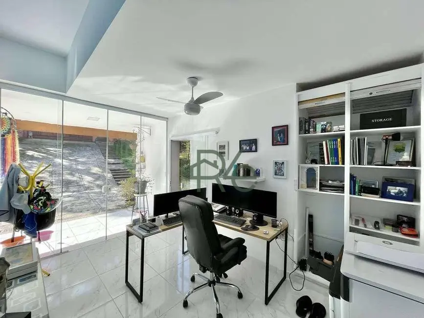 Foto 7 de Casa de Condomínio com 4 quartos à venda, 1500m2 em Paisagem Renoir, Cotia - SP