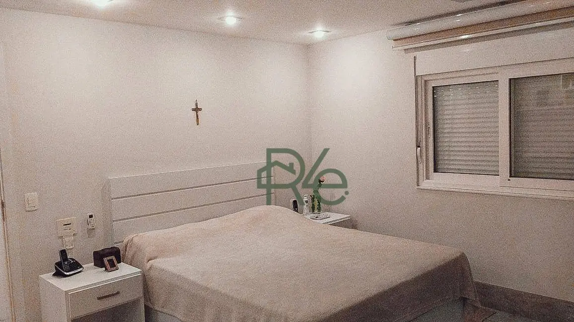 Foto 4 de Casa de Condomínio com 8 quartos à venda, 500m2 em Angra Dos Reis - RJ