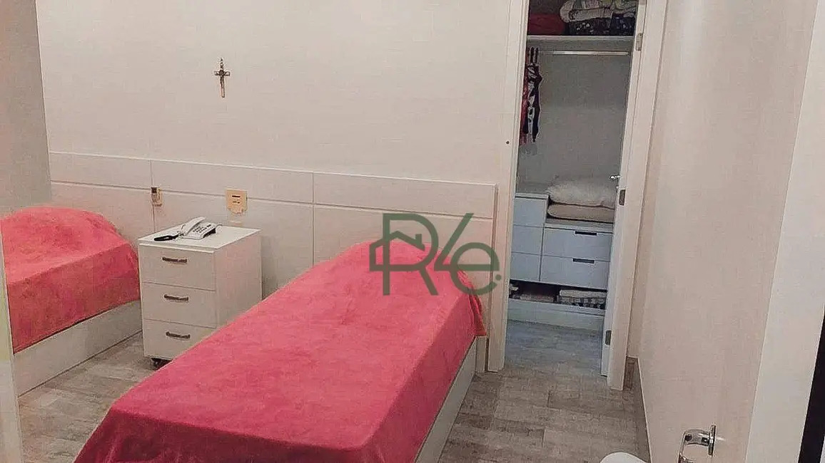 Foto 2 de Casa de Condomínio com 8 quartos à venda, 500m2 em Angra Dos Reis - RJ