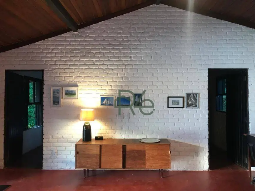 Foto 3 de Casa com 6 quartos à venda, 1950m2 em Retiro (Cunhambebe), Angra Dos Reis - RJ