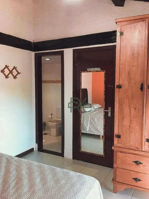 Foto 2 de Casa de Condomínio com 3 quartos à venda, 120m2 em Pontal (Cunhambebe), Angra Dos Reis - RJ