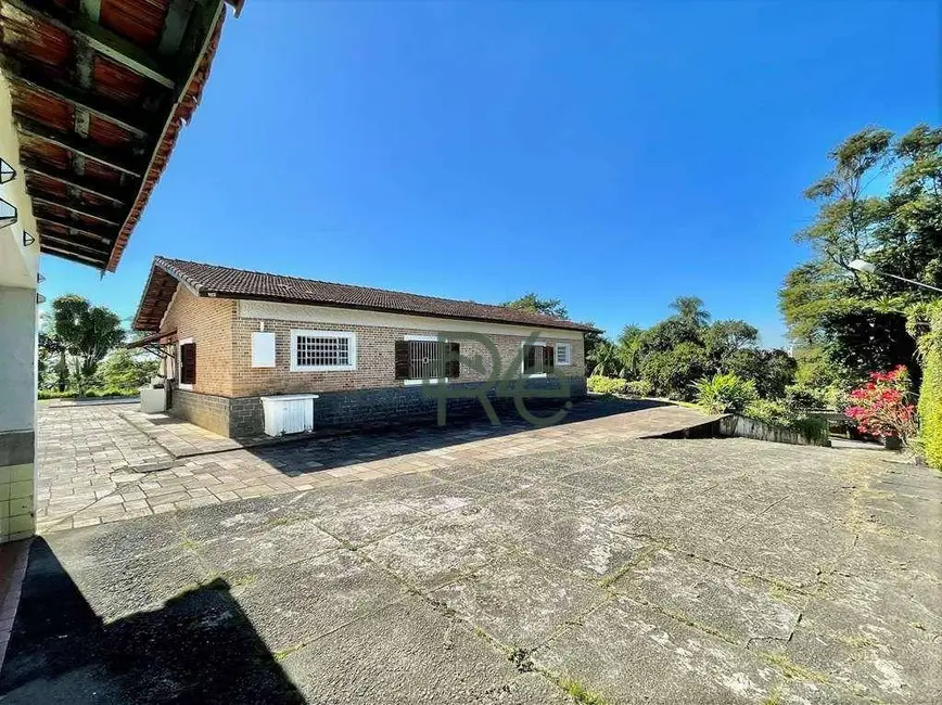 Casa de Condomínio com 3 quartos à venda, 1980m2 em Vila Appia Antica, Carapicuiba - SP - imagem 4 Foto 4 de Casa de Condomínio com 3 quartos à venda, 1980m2 em Vila Appia Antica, Carapicuiba - SP
