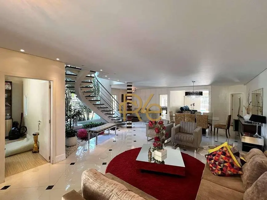 Foto 9 de Casa com 4 quartos à venda, 1056m2 em Jardim Colibri, Cotia - SP