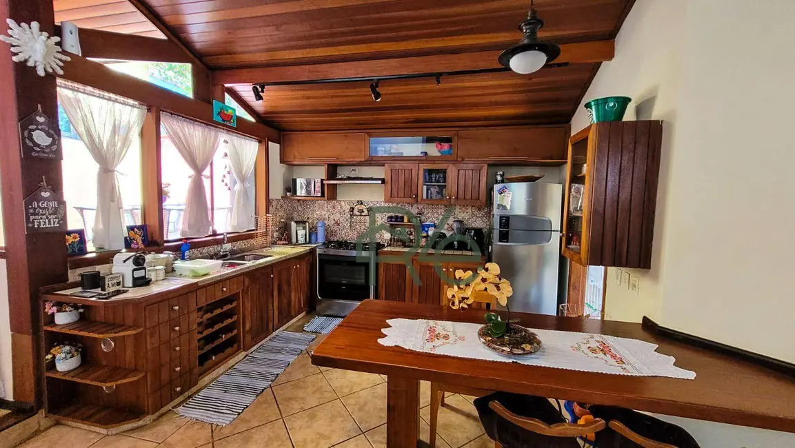 Casa de Condomínio com 3 quartos à venda, 286m2 em Jardim das Flores, Cotia - SP - imagem 4 Foto 4 de Casa de Condomínio com 3 quartos à venda, 286m2 em Jardim das Flores, Cotia - SP