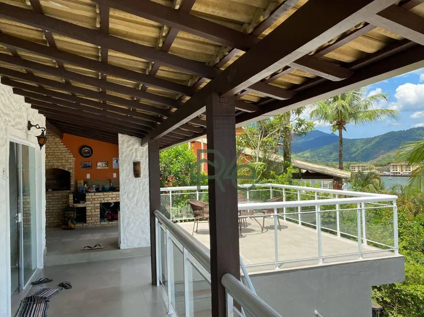 Foto 8 de Casa de Condomínio com 3 quartos à venda, 380m2 em Angra Dos Reis - RJ