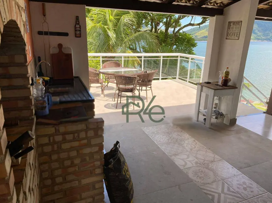 Foto 5 de Casa de Condomínio com 3 quartos à venda, 380m2 em Angra Dos Reis - RJ