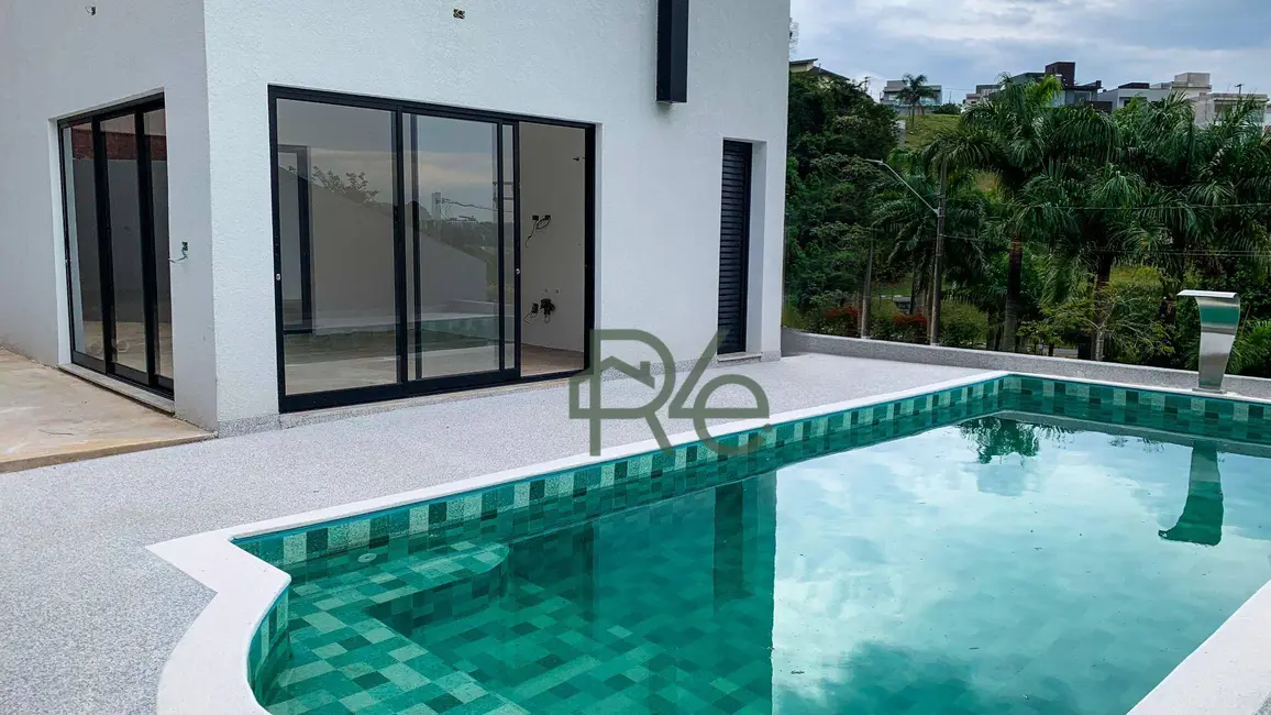 Casa de Condomínio com 5 quartos à venda, 535m2 em Residencial dos Lagos, Cotia - SP - imagem 5 Foto 5 de Casa de Condomínio com 5 quartos à venda, 535m2 em Residencial dos Lagos, Cotia - SP