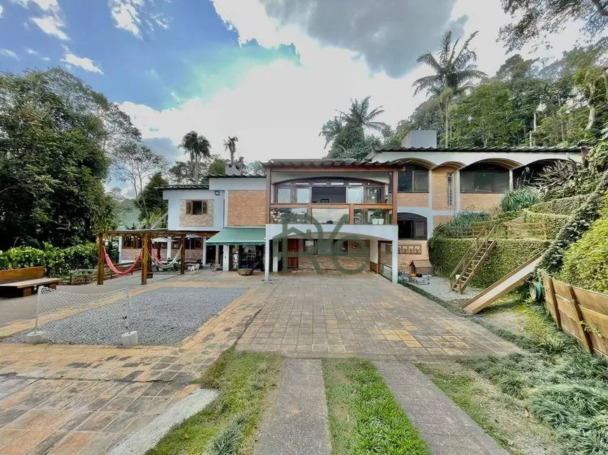 Foto 1 de Casa de Condomínio com 3 quartos à venda e para alugar, 3000m2 em Condomínio Iolanda, Taboao Da Serra - SP
