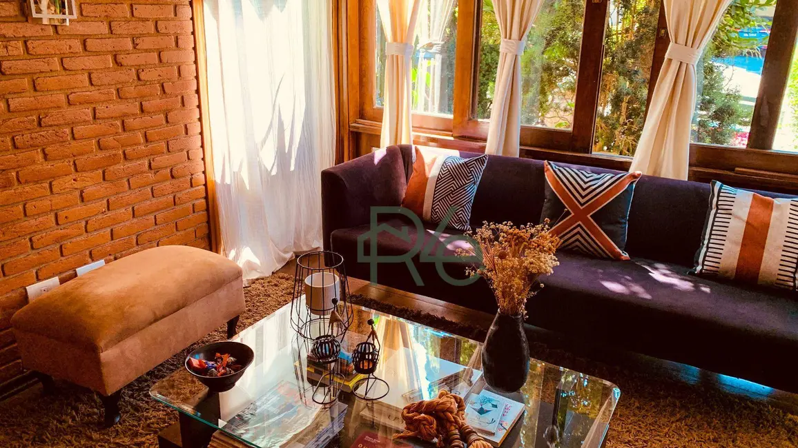 Foto 2 de Casa de Condomínio com 3 quartos à venda, 300m2 em Jardim das Flores, Cotia - SP