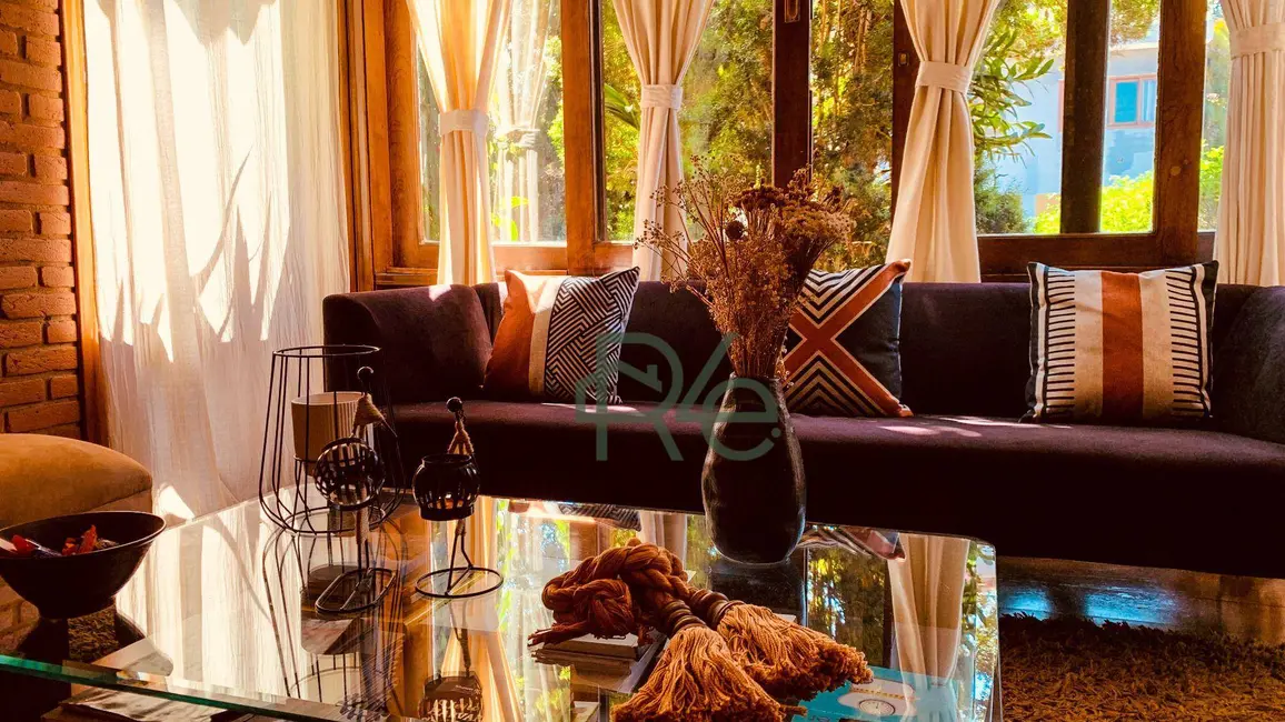 Foto 3 de Casa de Condomínio com 3 quartos à venda, 300m2 em Jardim das Flores, Cotia - SP