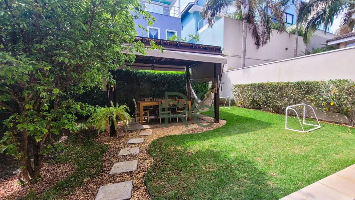Foto 9 de Casa de Condomínio com 4 quartos à venda, 250m2 em Cotia - SP