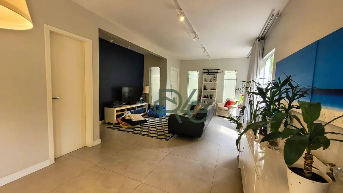 Foto 8 de Casa de Condomínio com 4 quartos à venda, 250m2 em Cotia - SP