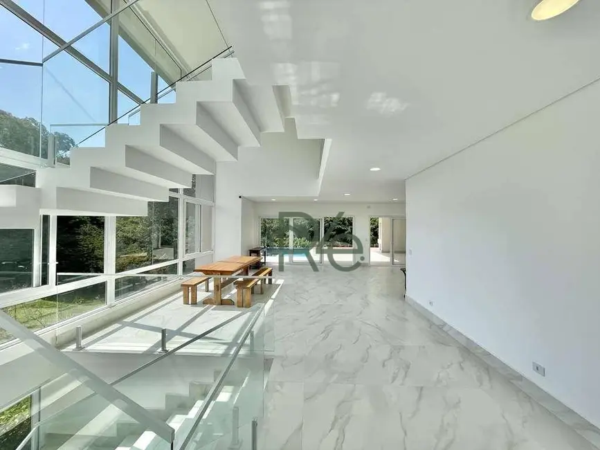 Casa com 5 quartos à venda, 560m2 em Jardim do Golf I, Jandira - SP - imagem 9 Foto 9 de Casa com 5 quartos à venda, 560m2 em Jardim do Golf I, Jandira - SP