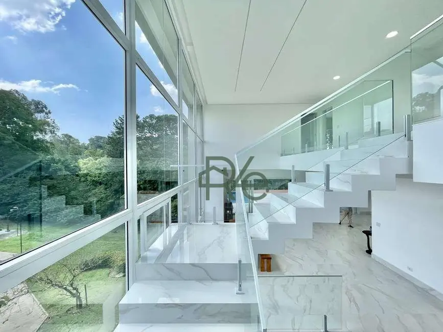 Foto 2 de Casa com 5 quartos à venda, 560m2 em Jardim do Golf I, Jandira - SP