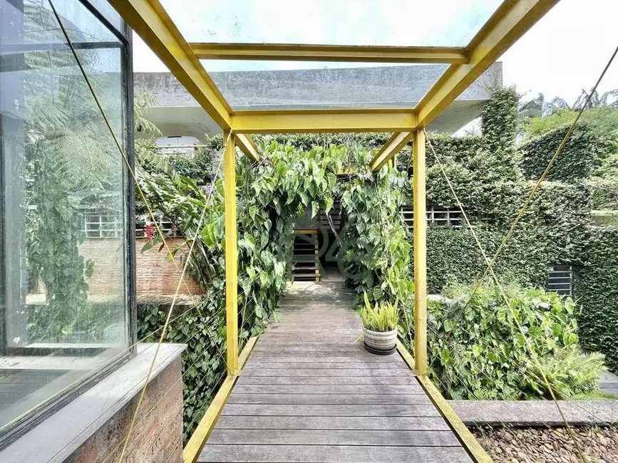 Casa de Condomínio com 4 quartos à venda, 1545m2 em Palos Verdes, Cotia - SP - imagem 6 Foto 6 de Casa de Condomínio com 4 quartos à venda, 1545m2 em Palos Verdes, Cotia - SP