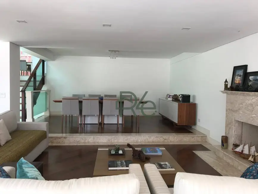 Casa de Condomínio com 3 quartos à venda, 600m2 em Nova Higienópolis, Jandira - SP - imagem 5 Foto 5 de Casa de Condomínio com 3 quartos à venda, 600m2 em Nova Higienópolis, Jandira - SP