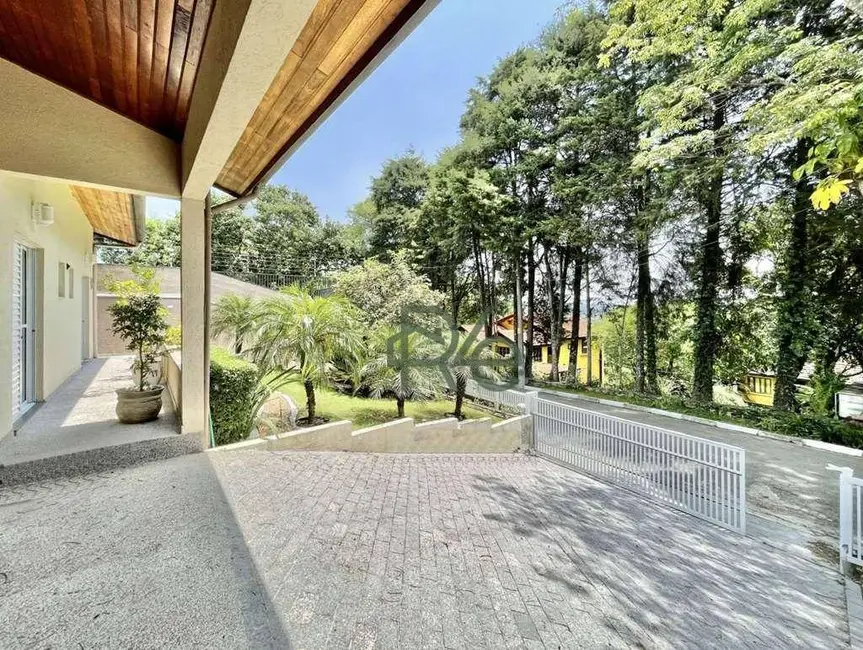 Casa de Condomínio com 5 quartos à venda, 596m2 em Carapicuiba - SP - imagem 4 Foto 4 de Casa de Condomínio com 5 quartos à venda, 596m2 em Carapicuiba - SP