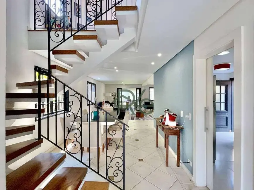 Foto 5 de Casa de Condomínio com 4 quartos à venda, 345m2 em Jardim São Paulo II, Cotia - SP