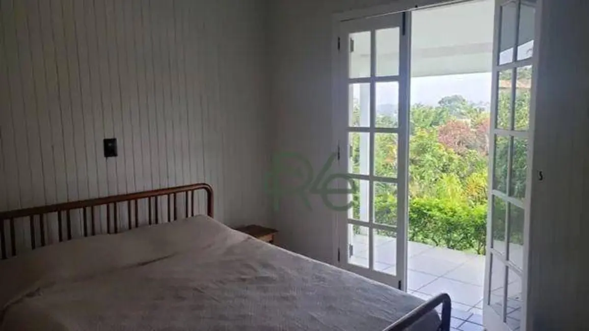 Foto 6 de Casa de Condomínio com 3 quartos à venda, 300m2 em Granja Viana II, Cotia - SP