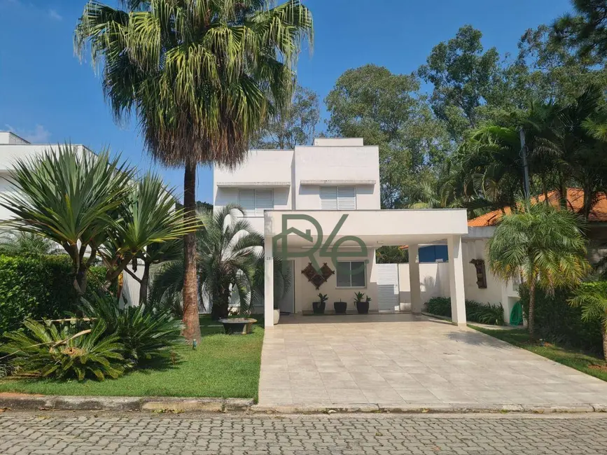 Foto 1 de Casa de Condomínio com 4 quartos para alugar, 360m2 em Granja Viana, Cotia - SP